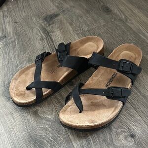 Cushionaire Black Sandals women’s size 11